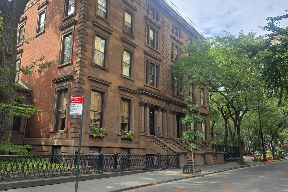 Brooklyn Heights · brownstone homes