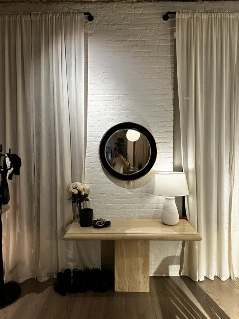 Mirror installation, project photograph 9